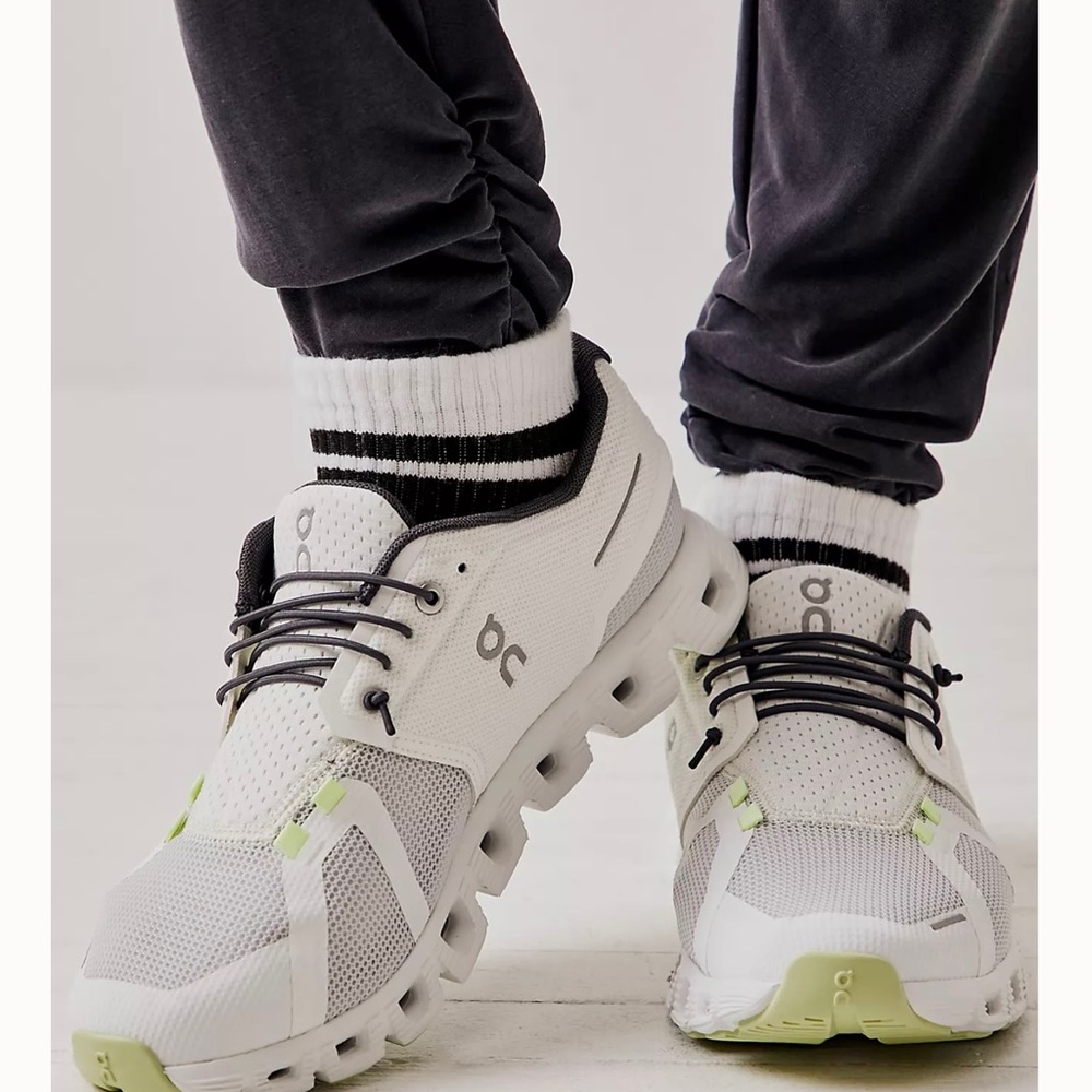 Cloud 5 push sneakers size 10.5